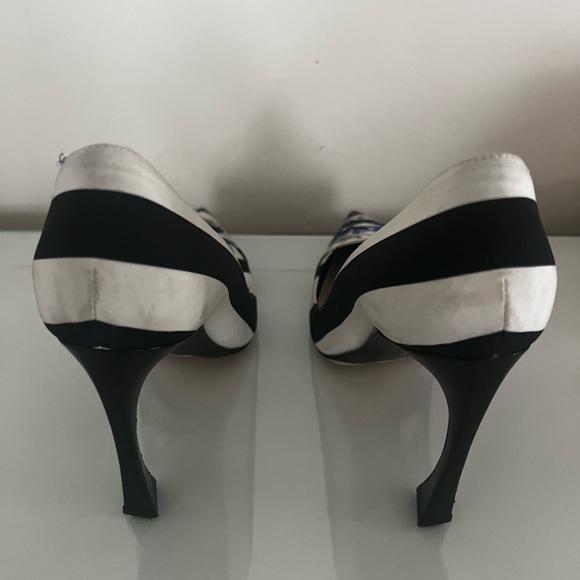 KCP867DQBS09X_E02-14?$  Dior floral pumps